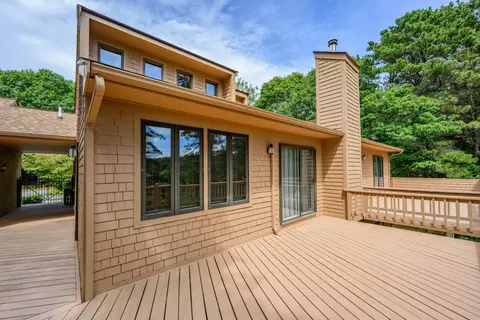 Exterior - 84 Overlook Cir, Waquoit, MA 02536 photo 8 of 11