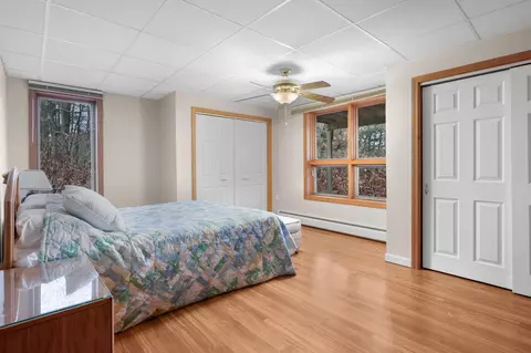 Bedroom - 84 Overlook Cir, Waquoit, MA 02536 photo 6 of 8