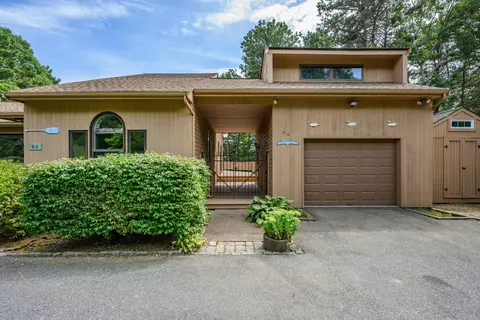 Exterior - 84 Overlook Cir, Waquoit, MA 02536 photo 4 of 11