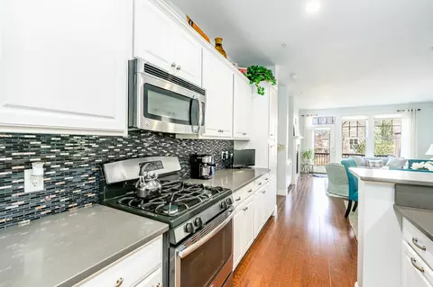 27 Grey Hawk Dr, Mashpee, MA 02649 photo 3
