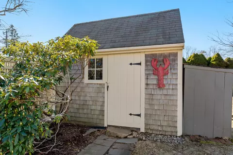 303 Phinneys Ln, Centerville, MA 02632 photo 42