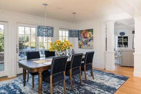 Dining - 236 Glenneagle Dr, Mashpee, MA 02649 photo 2 of 4