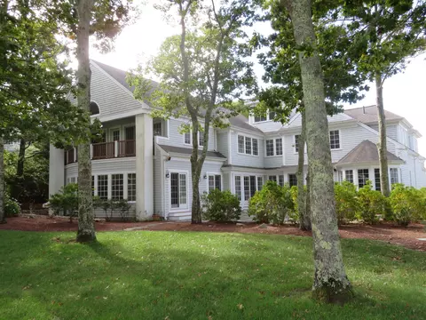 Exterior - 236 Glenneagle Dr, Mashpee, MA 02649 photo 9 of 16