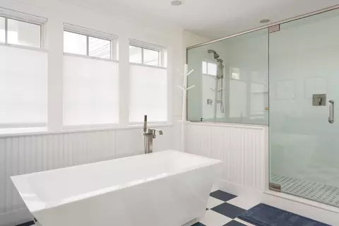 Bath - 236 Glenneagle Dr, Mashpee, MA 02649 photo 1 of 2