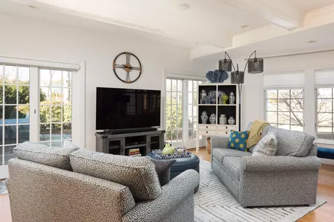 Living - 236 Glenneagle Dr, Mashpee, MA 02649 photo 1 of 3