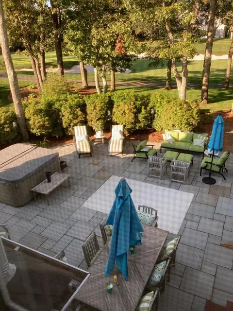 Exterior - 236 Glenneagle Dr, Mashpee, MA 02649 photo 8 of 16