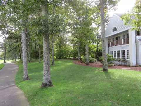 Exterior - 236 Glenneagle Dr, Mashpee, MA 02649 photo 10 of 16