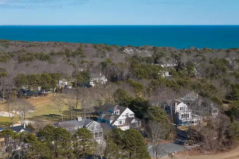 View/Area - 236 Glenneagle Dr, Mashpee, MA 02649 photo 2 of 13