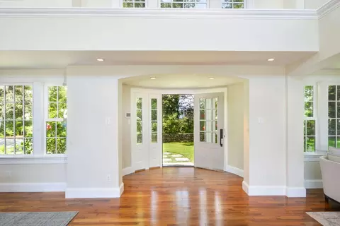 Entry Way - 71 Sand Pt, Osterville, MA 02655 photo 1 of 1