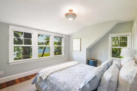 Bedroom - 71 Sand Pt, Osterville, MA 02655 photo 3 of 5
