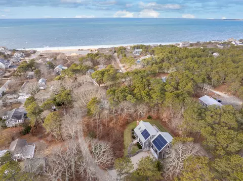 5 Hatch Ct, Eastham, MA 02642 photo 4