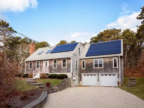 5 Hatch Ct, Eastham, MA 02642 photo 1