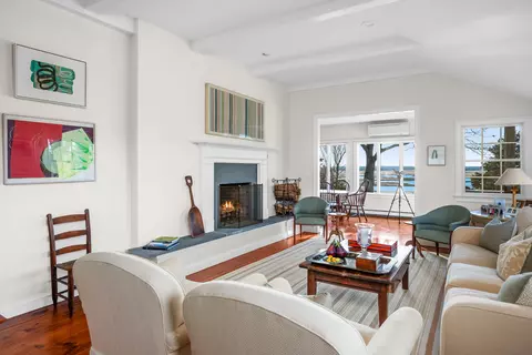 Living - 11 Sheperds Way, Barnstable, MA 02630 photo 3 of 6