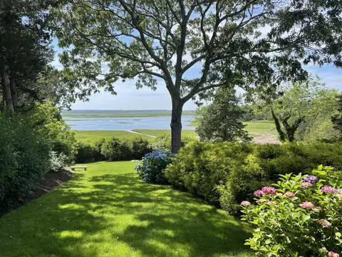 Exterior - 11 Sheperds Way, Barnstable, MA 02630 photo 16 of 19