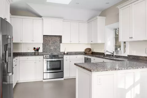 Kitchen - 11 Sheperds Way, Barnstable, MA 02630 photo 1 of 3