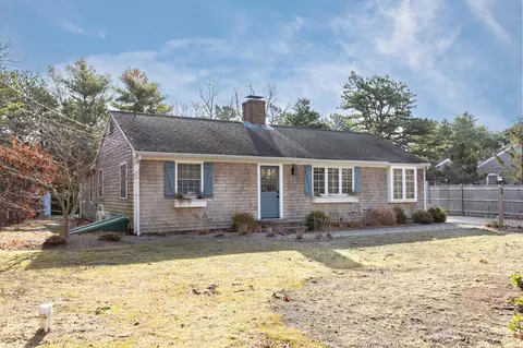 80 Stock Yard Rd, Eastham, MA 02642 photo 2
