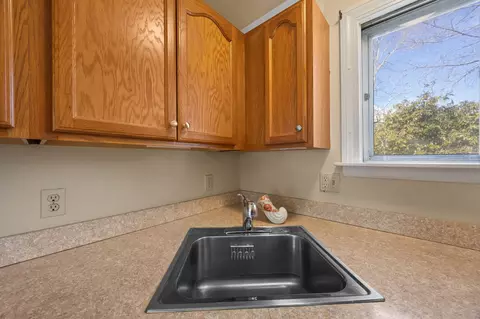 50 St Margarets St, Buzzards Bay, MA 02532 photo 5