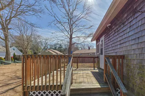 50 St Margarets St, Buzzards Bay, MA 02532 photo 22