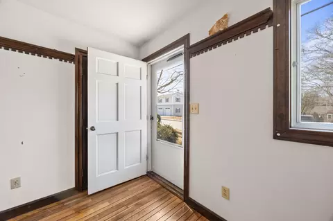 50 St Margarets St, Buzzards Bay, MA 02532 photo 13