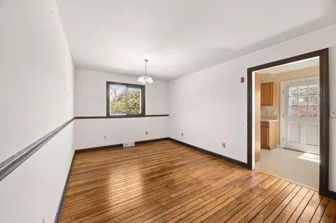 50 St Margarets St, Buzzards Bay, MA 02532 photo 10