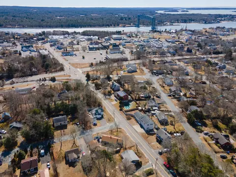 50 St Margarets St, Buzzards Bay, MA 02532 photo 30