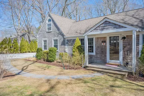 Exterior - 108 Main St, Cotuit, MA 02635 photo 4 of 25