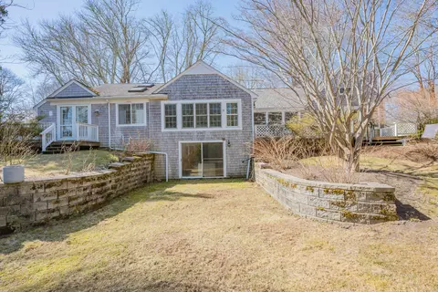 Exterior - 108 Main St, Cotuit, MA 02635 photo 5 of 25