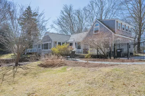 Exterior - 108 Main St, Cotuit, MA 02635 photo 17 of 25