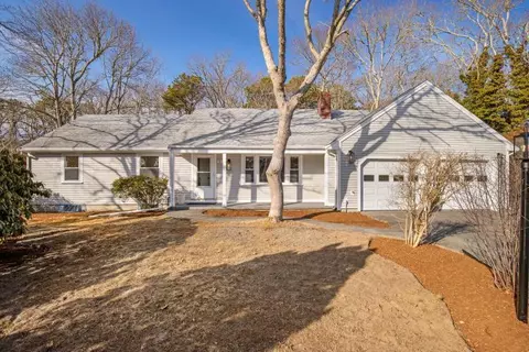 56 Outpost Ln, Centerville, MA 02632 photo 1