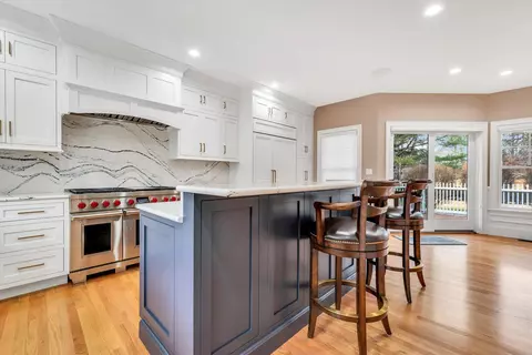 326 Willowbend Dr, Mashpee, MA 02649 photo 13