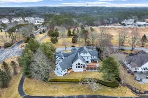 326 Willowbend Dr, Mashpee, MA 02649 photo 6