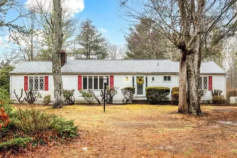 189 Guildford St, Centerville, MA 02632 photo 3