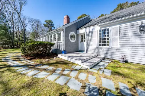 Exterior - 25 Nutmeg Ln, Osterville, MA 02655 photo 11 of 16