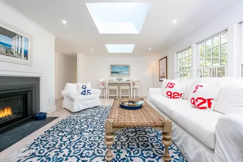 Living - 25 Nutmeg Ln, Osterville, MA 02655 photo 4 of 4