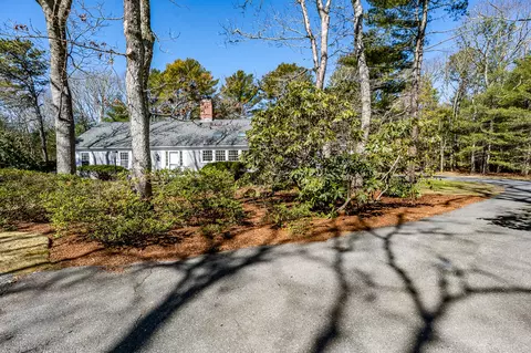Exterior - 25 Nutmeg Ln, Osterville, MA 02655 photo 16 of 16