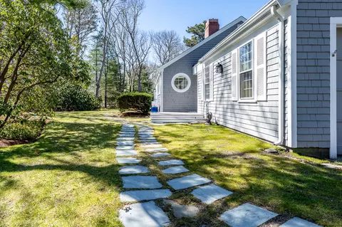 Exterior - 25 Nutmeg Ln, Osterville, MA 02655 photo 15 of 16