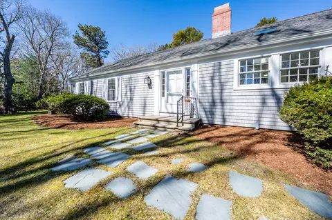 Exterior - 25 Nutmeg Ln, Osterville, MA 02655 photo 13 of 16