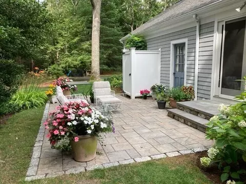 Exterior - 25 Nutmeg Ln, Osterville, MA 02655 photo 5 of 16