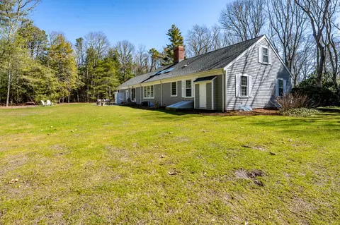 Exterior - 25 Nutmeg Ln, Osterville, MA 02655 photo 10 of 16