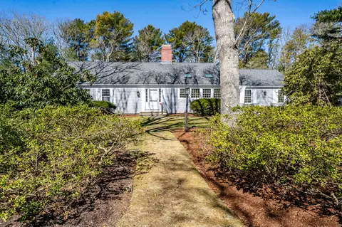 Exterior - 25 Nutmeg Ln, Osterville, MA 02655 photo 14 of 16