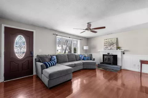 7 Somerset Rd, Mashpee, MA 02649 photo 4