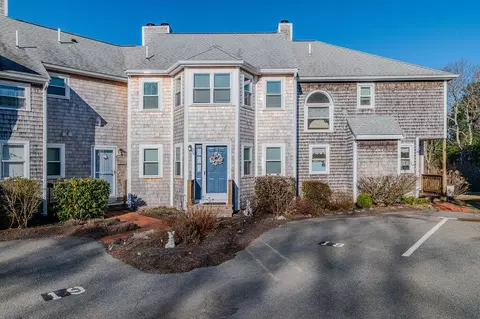 19 Harbor Hill Dr, Bourne, MA 02532 photo 1
