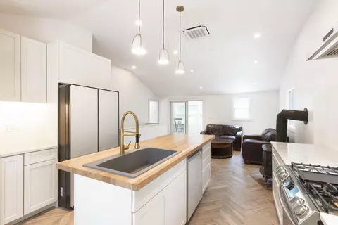 Kitchen - 30 Circle Dr, Eastham, MA 02642 photo 4 of 8