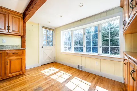 58 Pine Ln, Barnstable, MA 02630 photo 9