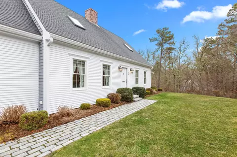 Exterior - 154 Beechtree Dr, Brewster, MA 02631 photo 6 of 25