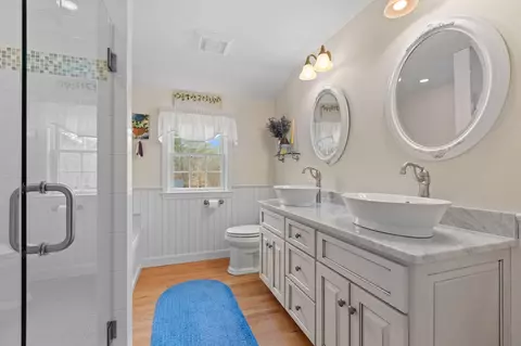 Bath - 154 Beechtree Dr, Brewster, MA 02631 photo 7 of 10