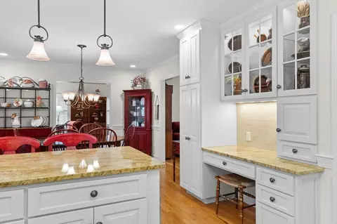 Kitchen - 154 Beechtree Dr, Brewster, MA 02631 photo 6 of 7