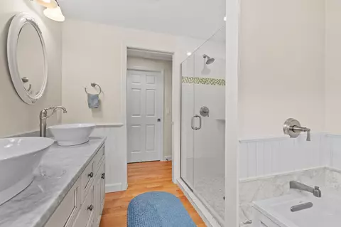 Bath - 154 Beechtree Dr, Brewster, MA 02631 photo 9 of 10