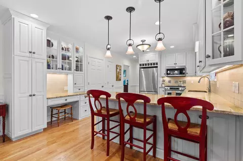 Kitchen - 154 Beechtree Dr, Brewster, MA 02631 photo 1 of 7