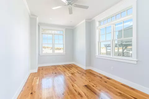 Bedroom - 7 Collins Ave, Dennis, MA 02638 photo 3 of 4